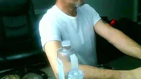 Snapshot of hardnhorny4hottys chatting on December 2024 02:09:02 AM Hardnhorny4hottys online show from December 2024 02:09:02 AM