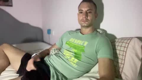 Snapshot of hardnstyle chatting on September 2025 03:33:01 PM HARD AND STYLE online show from September 2025 03:33:01 PM