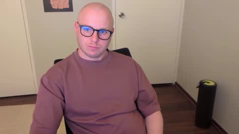 Stand Lee online show from October 2025 03:19:02 PM