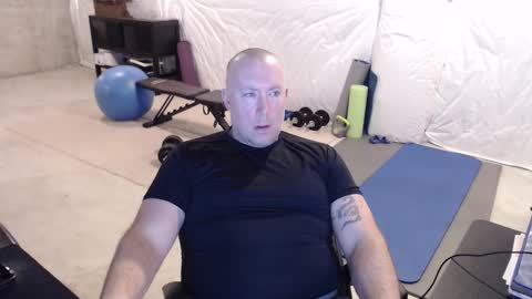 Snapshot of hardwired4816 chatting on February 2026 03:27:01 AM hardwired4816 online show from February 2026 03:27:01 AM