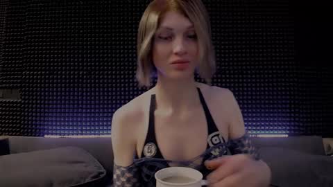 Miss Hardy online show from March 2026 03:32:01 AM