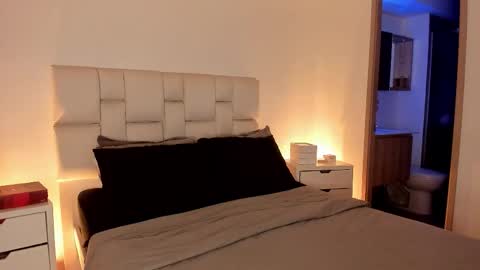     online show from February 2026 11:14:02 PM