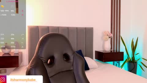 Snapshot of harmonybabe_ chatting on May 2026 09:43:01 PM Harmony online show from May 2026 09:43:01 PM