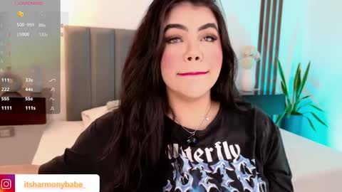 Snapshot of harmonybabe_ chatting on May 2026 08:51:01 PM Harmony online show from May 2026 08:51:01 PM