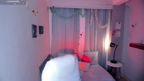 Harper  online show from October 2025 03:36:02 PM