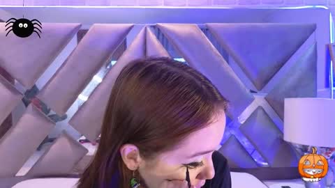 Harper online show from October 2025 08:30:02 PM