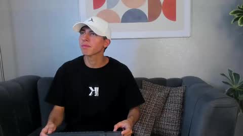 Snapshot of harry_klein chatting on September 2025 01:26:02 PM H K online show from September 2025 01:26:02 PM