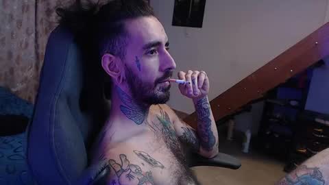 Snapshot of harry_reems_ chatting on December 2024 04:32:02 AM OMAR online show from December 2024 04:32:02 AM