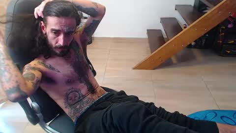 Snapshot of harry_reems_ chatting on December 2024 02:53:01 PM OMAR online show from December 2024 02:53:01 PM