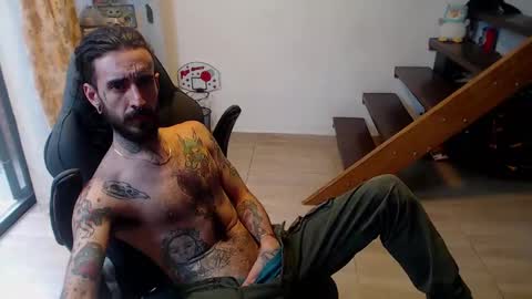 Snapshot of harry_reems_ chatting on January 2025 08:24:01 PM OMAR online show from January 2025 08:24:01 PM