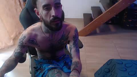 Snapshot of harry_reems_ chatting on January 2025 03:36:01 PM OMAR online show from January 2025 03:36:01 PM