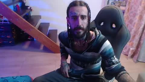 Snapshot of harry_reems_ chatting on January 2025 08:52:01 AM OMAR online show from January 2025 08:52:01 AM