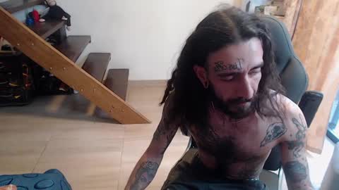 Snapshot of harry_reems_ chatting on January 2025 09:46:02 PM OMAR online show from January 2025 09:46:02 PM