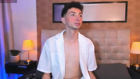 Snapshot of harry_salvatore chatting on June 2026 03:08:01 AM Harry Salvatore online show from June 2026 03:08:01 AM