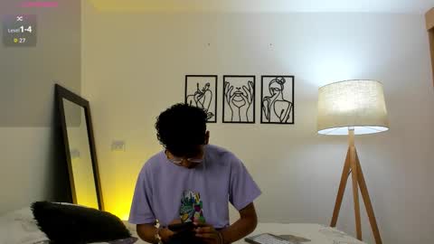 Snapshot of harrytwink18 chatting on January 2026 05:58:02 PM HARRY online show from January 2026 05:58:02 PM