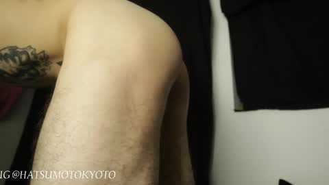 Snapshot of hatsumotokyoto chatting on February 2025 02:55:02 AM More content   2   online show from February 2025 02:55:02 AM