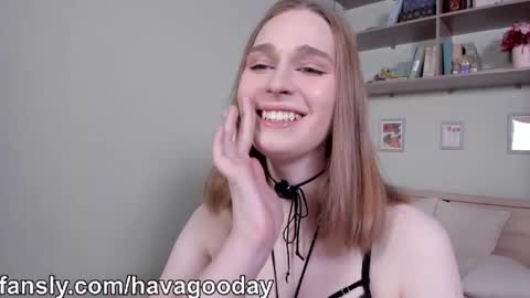 Mia online show from March 2026 05:53:01 AM