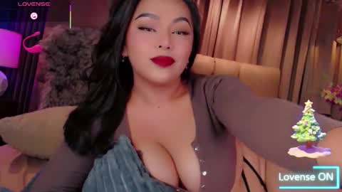 Snapshot of hay_fa chatting on December 2025 05:03:01 AM HAYFA online show from December 2025 05:03:01 AM