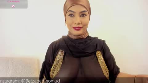 Hayat online show from February 2026 10:25:01 PM