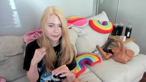 Snapshot of hayleyreign chatting on April 2026 07:58:01 PM Hayley online show from April 2026 07:58:01 PM