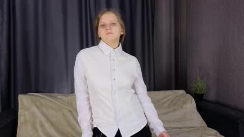 Snapshot of hazeelariel chatting on March 2026 03:48:01 PM Jenny online show from March 2026 03:48:01 PM