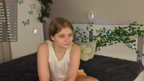 Snapshot of hazeelariel chatting on April 2026 03:21:02 PM Jenny online show from April 2026 03:21:02 PM