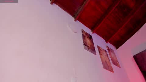 Snapshot of hazel_shy chatting on February 2025 01:37:01 AM Im Hazel online show from February 2025 01:37:01 AM