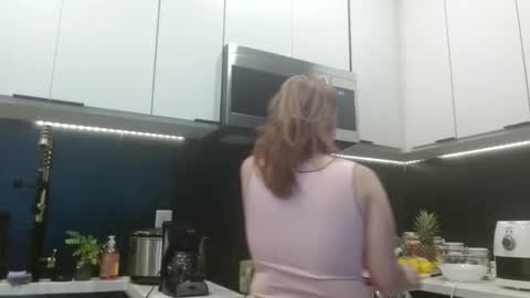 Snapshot of hazel_skye chatting on February 2026 04:11:02 PM Hazel online show from February 2026 04:11:02 PM