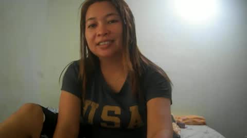 Snapshot of hazeldhane chatting on January 2025 05:26:02 AM hazeldhane online show from January 2025 05:26:02 AM