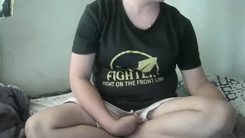 Snapshot of hazeldhane chatting on January 2025 07:24:02 AM hazeldhane online show from January 2025 07:24:02 AM