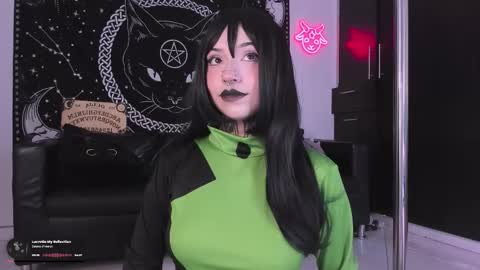 Hazell Witch online show from October 2025 04:52:01 PM