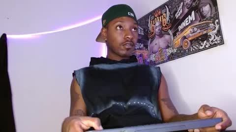 hazlan_420 online show from February 2026 02:49:01 AM