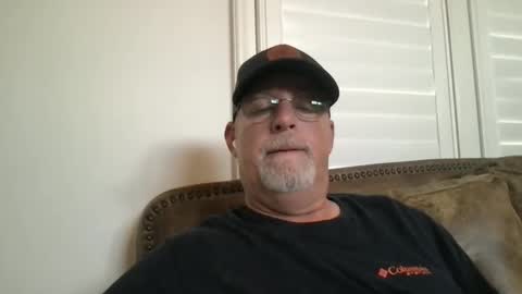 Snapshot of hdeuce22 chatting on May 2026 06:16:02 PM Hdeuce22 online show from May 2026 06:16:02 PM