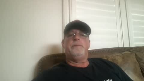 Snapshot of hdeuce22 chatting on May 2026 05:10:01 PM Hdeuce22 online show from May 2026 05:10:01 PM