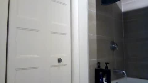 Snapshot of hdrsh08 chatting on February 2025 08:31:02 AM hdrsh08 online show from February 2025 08:31:02 AM