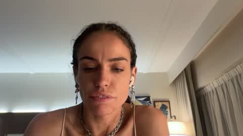 Snapshot of healyremyremy chatting on June 2026 04:26:02 AM Hallie online show from June 2026 04:26:02 AM