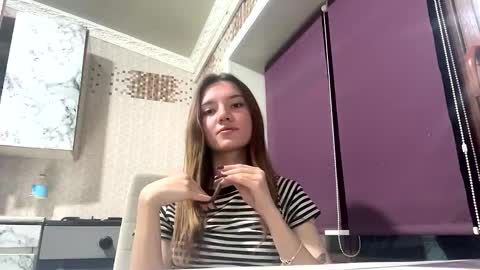 Lili online show from March 2026 02:55:01 PM