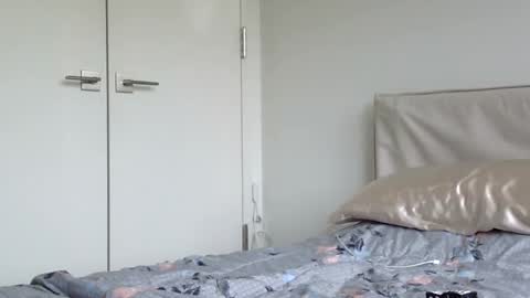 Snapshot of heatwavee chatting on January 2025 03:47:02 PM heatwavee online show from January 2025 03:47:02 PM