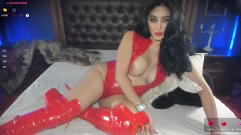 Snapshot of heavenisonearth_ chatting on November 2025 02:28:02 AM Tawan online show from November 2025 02:28:02 AM