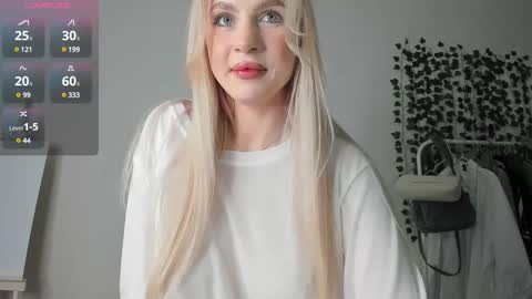 Akemi instinthemoodforlooove online show from December 2024 12:28:01 AM