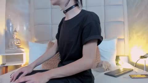 Keira Hecate online show from September 2025 07:48:01 PM