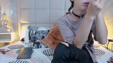 Keira Hecate online show from December 2025 06:35:02 PM