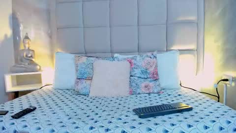 Keira Hecate online show from January 2026 07:49:02 PM