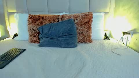 Keira Hecate online show from January 2026 09:46:01 PM