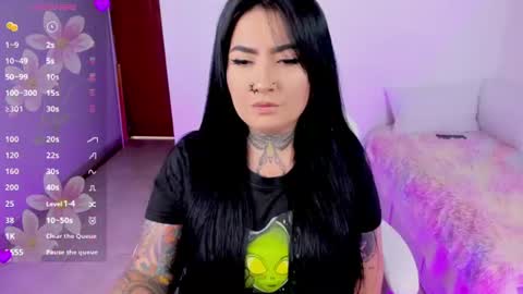 Snapshot of heey_kitty chatting on July 2026 05:59:02 PM IM EMY online show from July 2026 05:59:02 PM