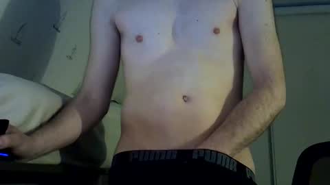 Snapshot of hefelin chatting on December 2025 09:20:01 PM hefelin online show from December 2025 09:20:01 PM