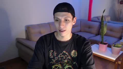 hefesto_69 online show from December 2024 11:36:02 PM