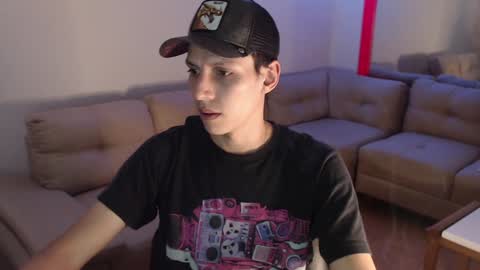 hefesto_69 online show from December 2024 10:34:02 PM