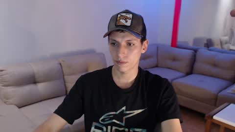 hefesto_69 online show from December 2024 08:53:01 PM