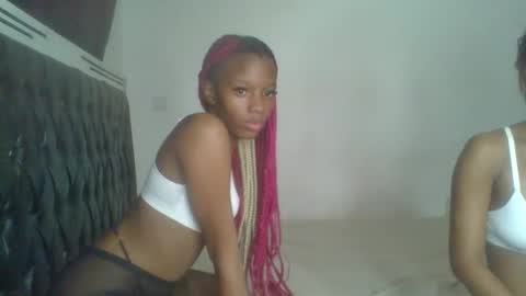 Snapshot of heilybunny chatting on April 2026 10:05:02 PM heilybunny online show from April 2026 10:05:02 PM